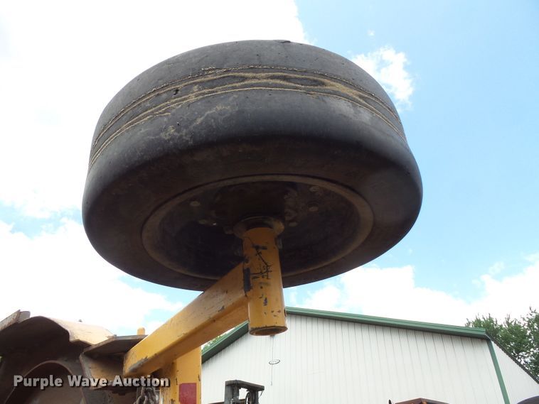 image for item FM9673 Alamo FLN15 batwing rotary mower