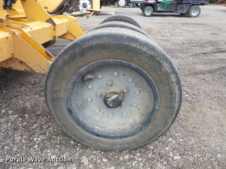 image for item FM9673 Alamo FLN15 batwing rotary mower