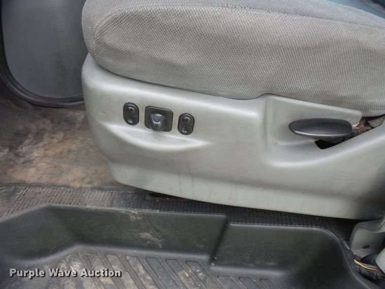 image for item FM9674 2013 Ford Econoline E350 shuttle bus