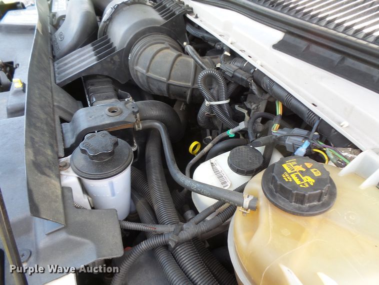 image for item FM9674 2013 Ford Econoline E350 shuttle bus