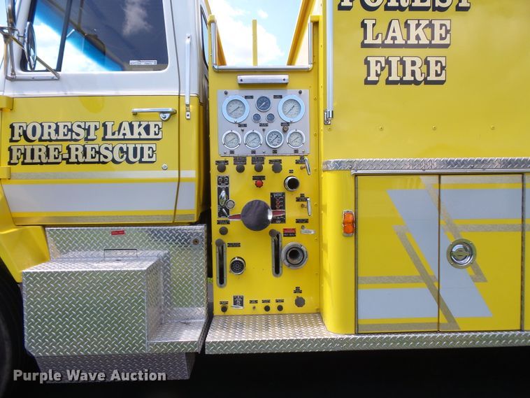 image for item FM9675 1985 Ford 9000 pumper / tanker fire truck