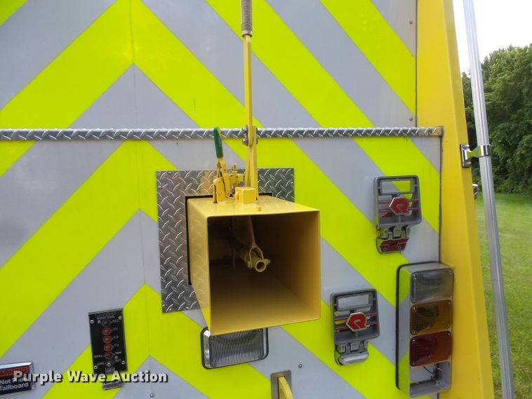 image for item FM9675 1985 Ford 9000 pumper / tanker fire truck