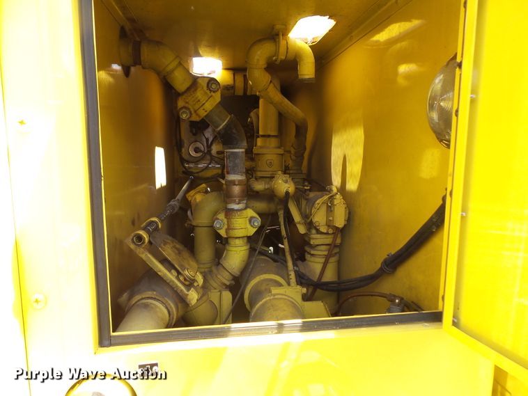 image for item FM9675 1985 Ford 9000 pumper / tanker fire truck