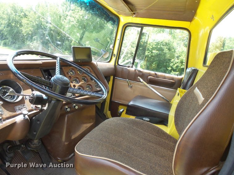 image for item FM9675 1985 Ford 9000 pumper / tanker fire truck