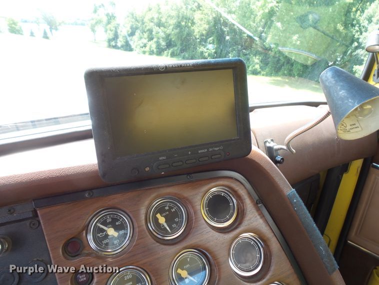 image for item FM9675 1985 Ford 9000 pumper / tanker fire truck