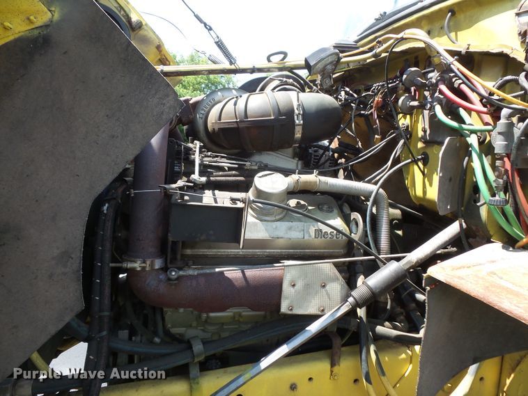 image for item FM9675 1985 Ford 9000 pumper / tanker fire truck