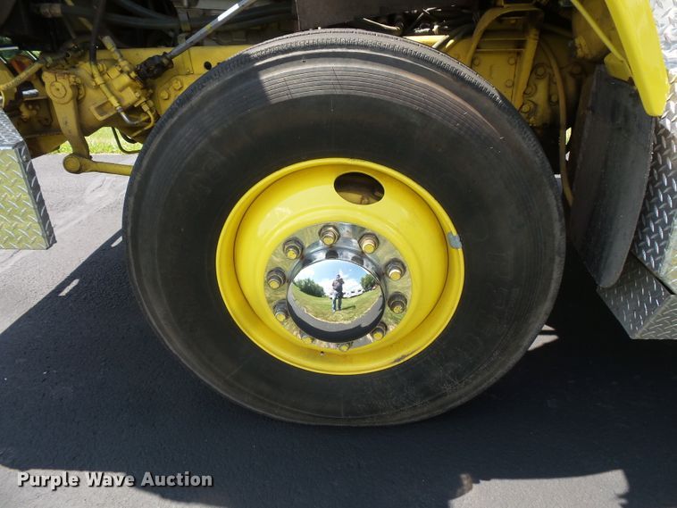 image for item FM9675 1985 Ford 9000 pumper / tanker fire truck