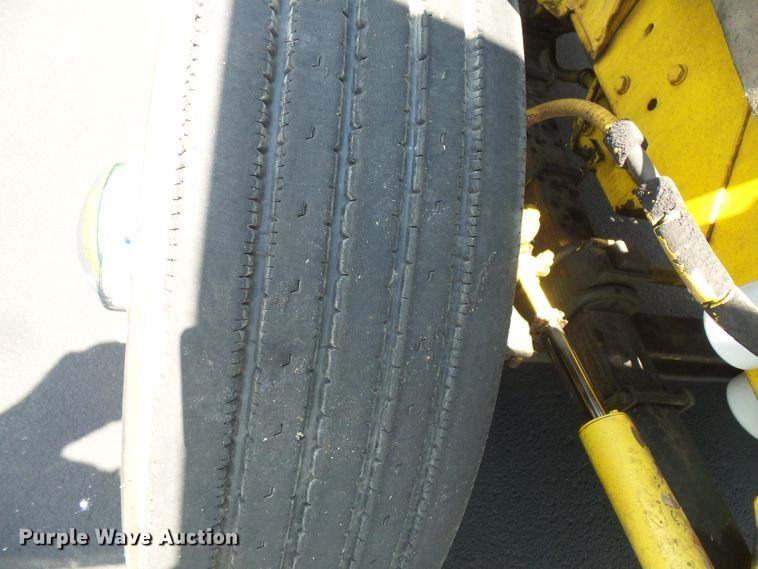 image for item FM9675 1985 Ford 9000 pumper / tanker fire truck