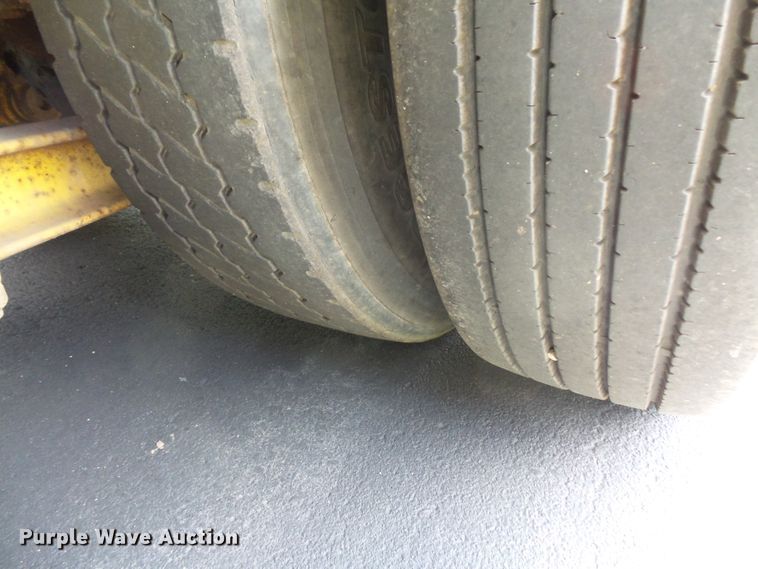 image for item FM9675 1985 Ford 9000 pumper / tanker fire truck