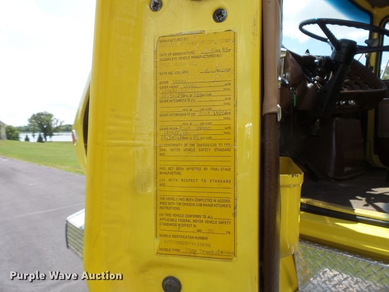 image for item FM9675 1985 Ford 9000 pumper / tanker fire truck