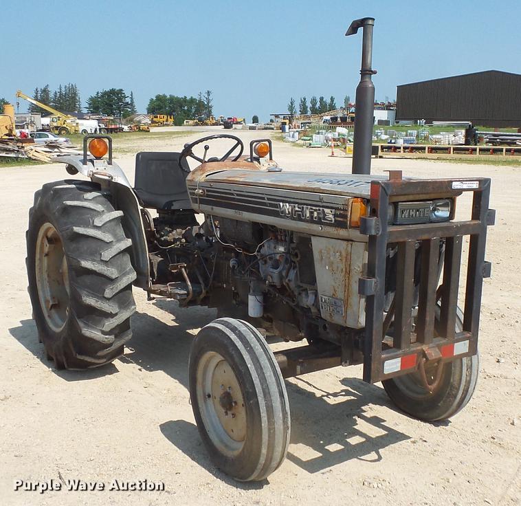 image for item FM9684 White Field Boss tractor