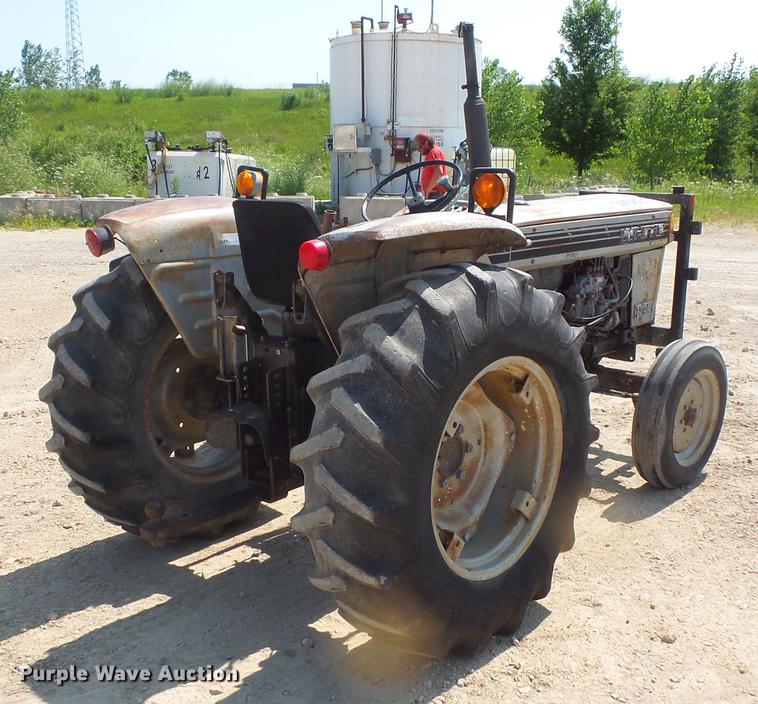 image for item FM9684 White Field Boss tractor