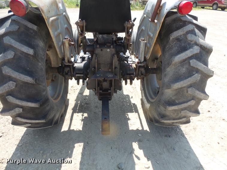 image for item FM9684 White Field Boss tractor