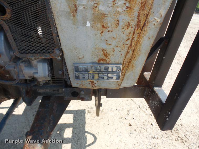 image for item FM9684 White Field Boss tractor