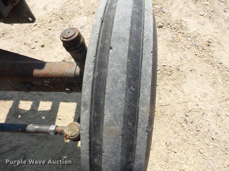 image for item FM9684 White Field Boss tractor