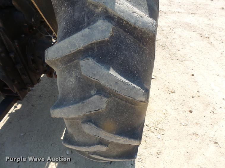 image for item FM9684 White Field Boss tractor