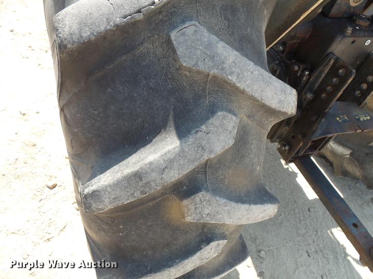 image for item FM9684 White Field Boss tractor