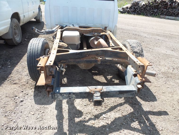 image for item FM9737 2000 Chevrolet C2500 pickup truck