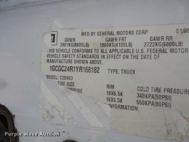 image for item FM9737 2000 Chevrolet C2500 pickup truck