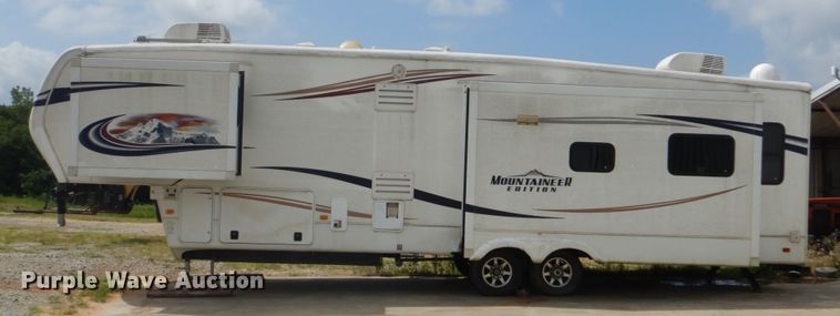 image for item FT9288 2012 Keystone Mountaineer camper