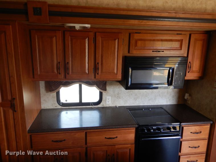 image for item FT9288 2012 Keystone Mountaineer camper