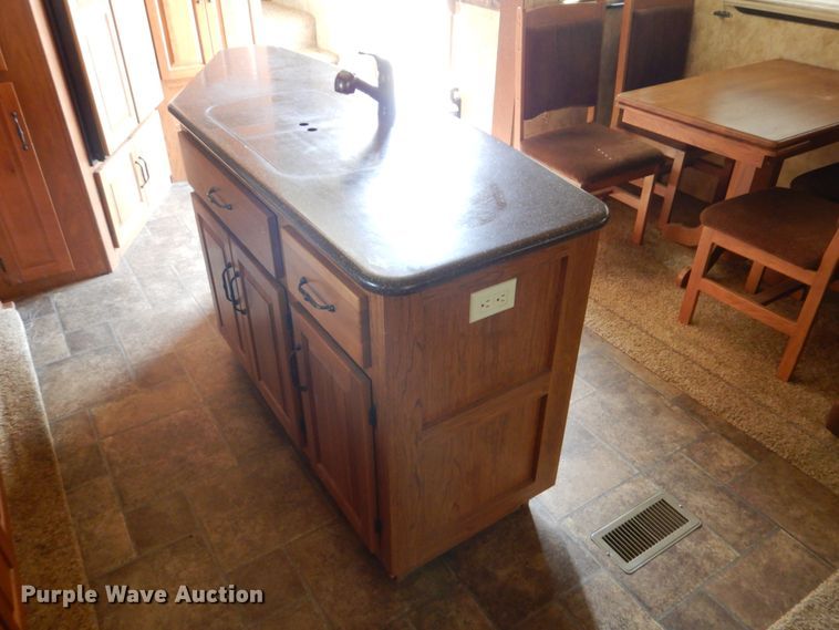 image for item FT9288 2012 Keystone Mountaineer camper