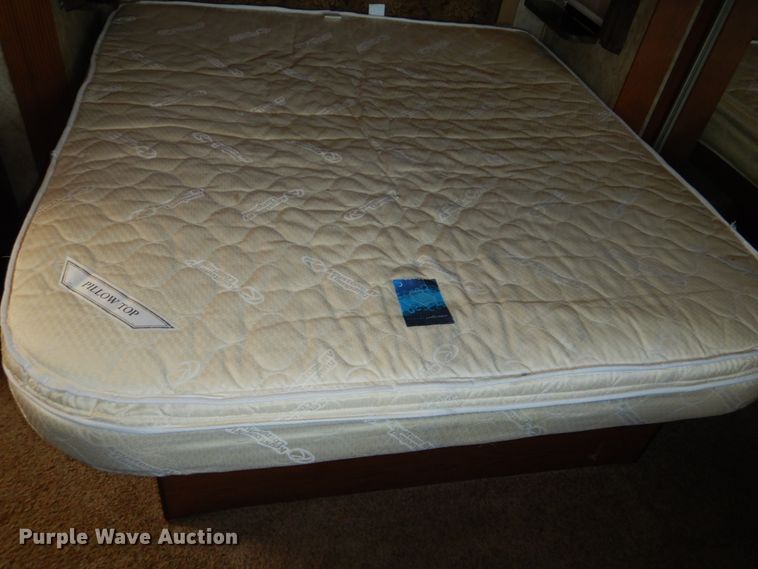 image for item FT9288 2012 Keystone Mountaineer camper