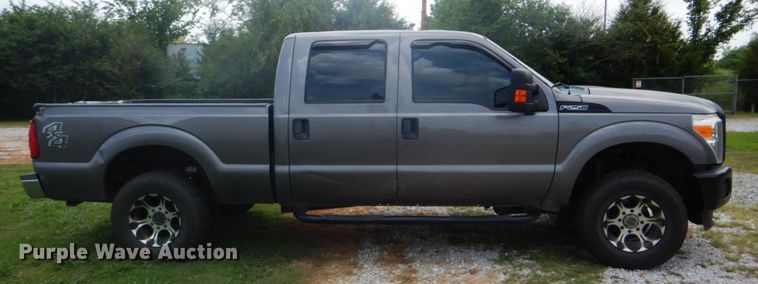 image for item FT9299 2011 Ford F250 Super Duty Crew Cab pickup truck