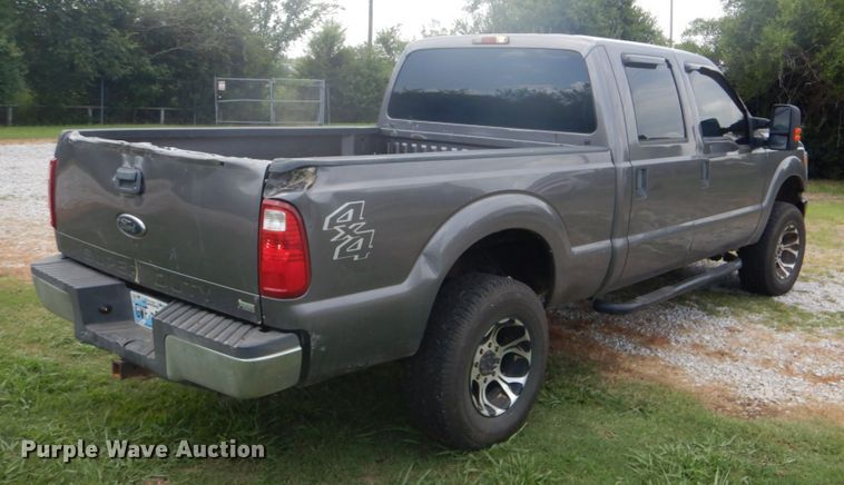 image for item FT9299 2011 Ford F250 Super Duty Crew Cab pickup truck