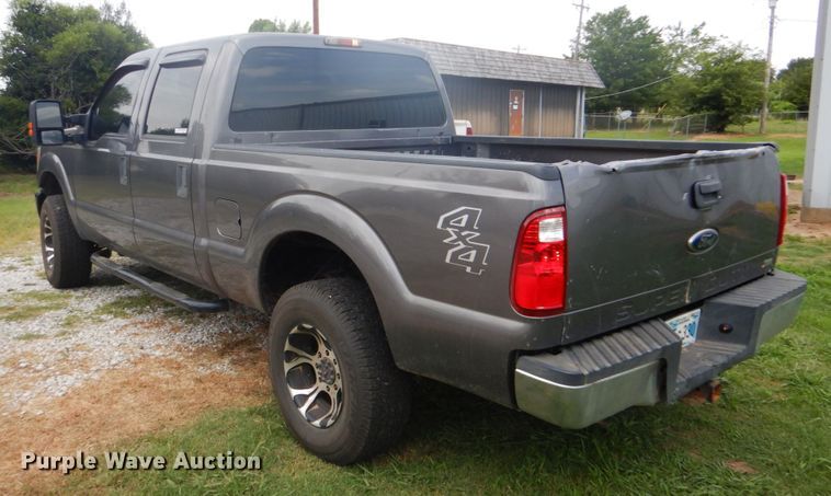 image for item FT9299 2011 Ford F250 Super Duty Crew Cab pickup truck