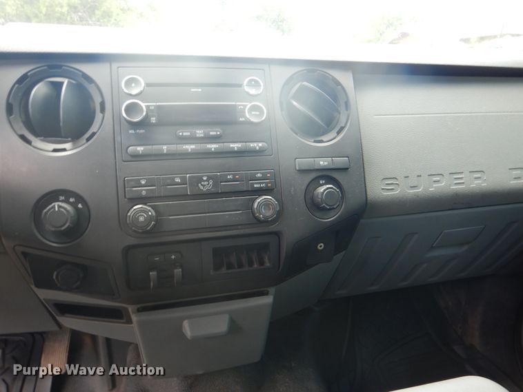 image for item FT9299 2011 Ford F250 Super Duty Crew Cab pickup truck