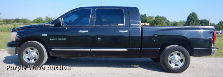 image for item FT9395 2006 Dodge Ram 1500 Mega Cab pickup truck