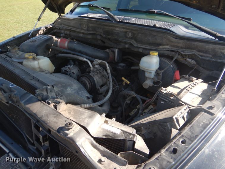 image for item FT9395 2006 Dodge Ram 1500 Mega Cab pickup truck