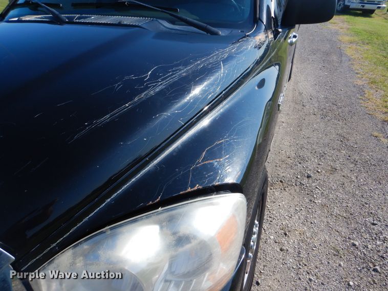 image for item FT9395 2006 Dodge Ram 1500 Mega Cab pickup truck