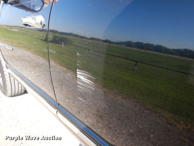 image for item FT9395 2006 Dodge Ram 1500 Mega Cab pickup truck