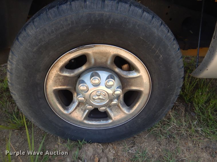 image for item FT9396 2003 Dodge Ram 2500 pickup truck