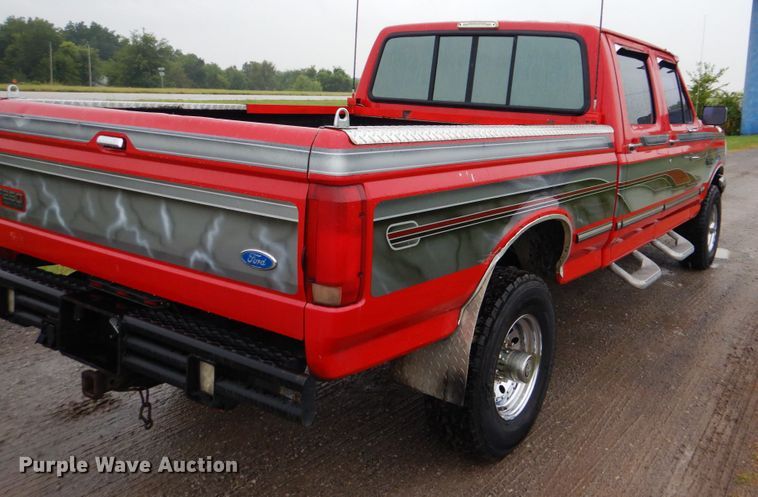 image for item FT9420 1997 Ford F250 Crew Cab pickup truck