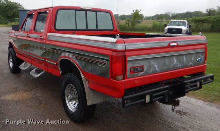 image for item FT9420 1997 Ford F250 Crew Cab pickup truck