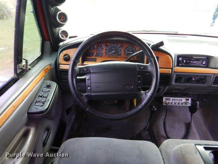 image for item FT9420 1997 Ford F250 Crew Cab pickup truck