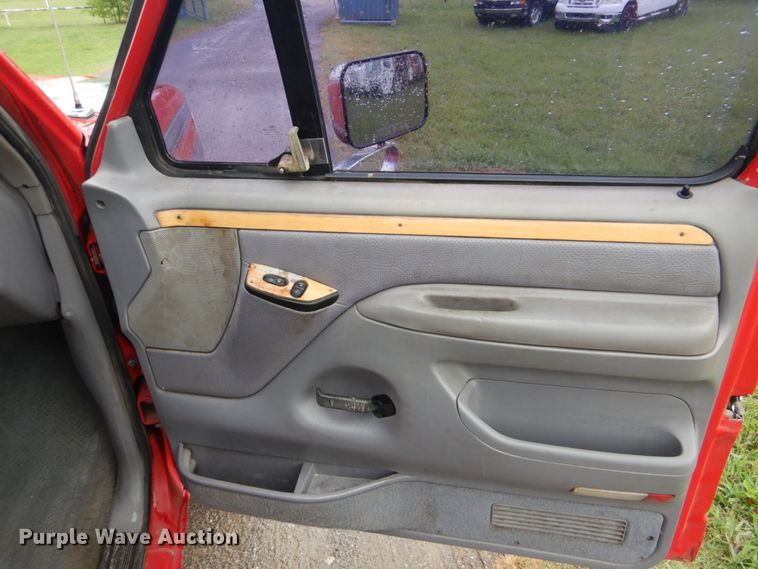 image for item FT9420 1997 Ford F250 Crew Cab pickup truck