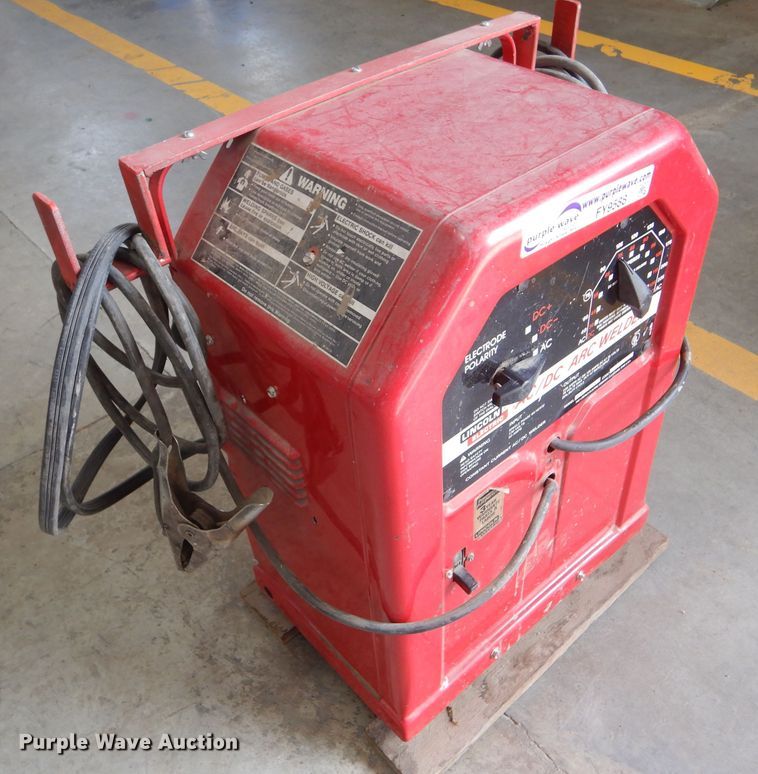 image for item FY9588 Lincoln 225/125 AC/DC welder