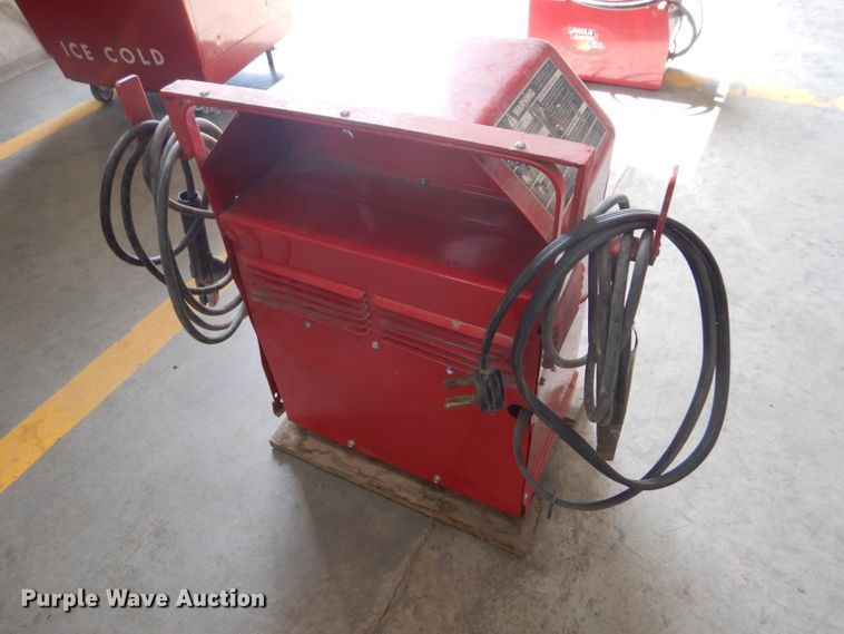image for item FY9588 Lincoln 225/125 AC/DC welder
