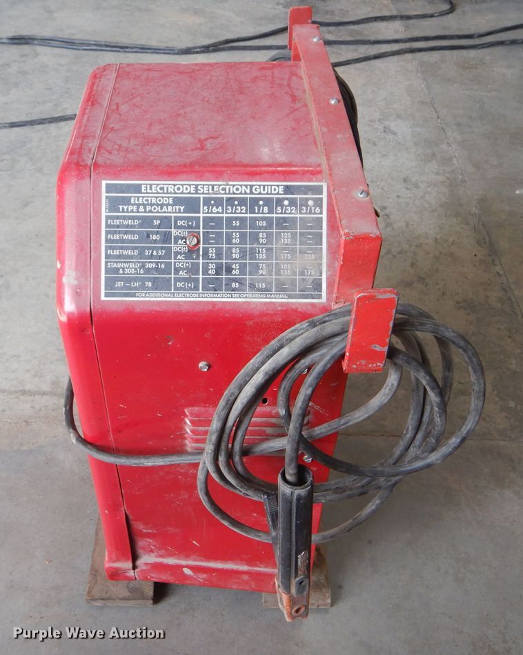 image for item FY9588 Lincoln 225/125 AC/DC welder