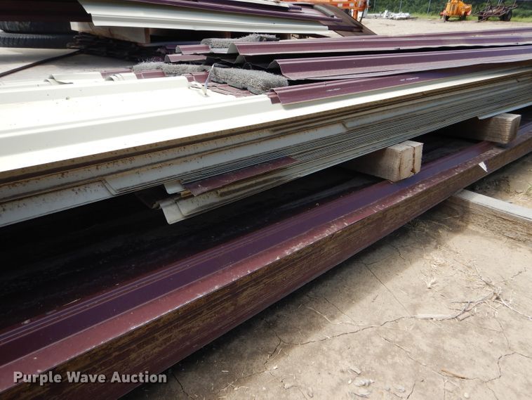 image for item FY9592 Approximately 8,912 sq.ft. roofing metal