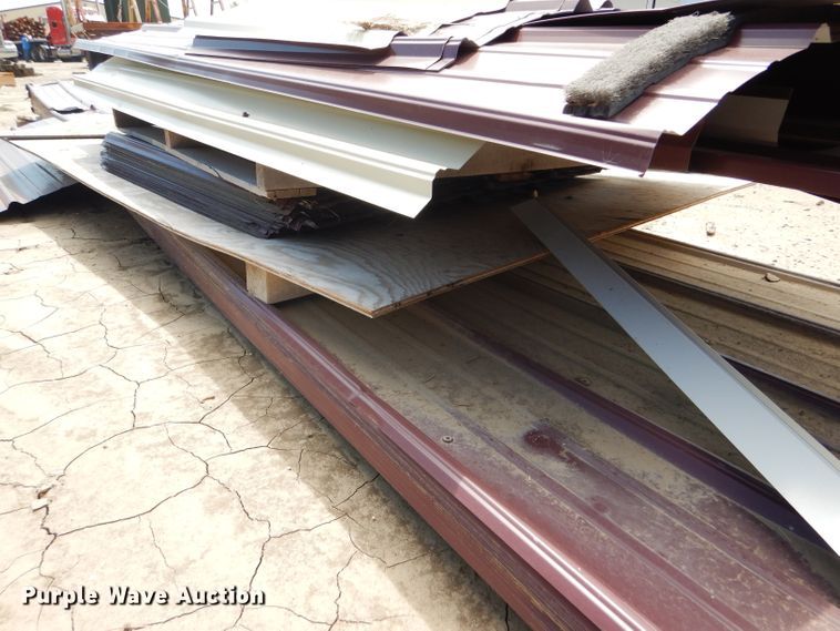 image for item FY9592 Approximately 8,912 sq.ft. roofing metal