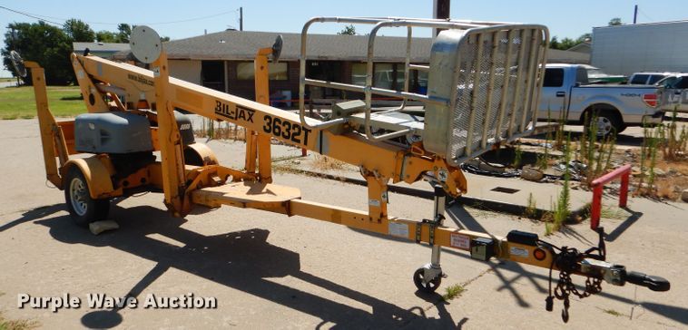 image for item GH9529 2006 Biljax 3632T boom lift