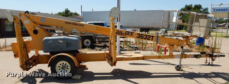 image for item GH9529 2006 Biljax 3632T boom lift