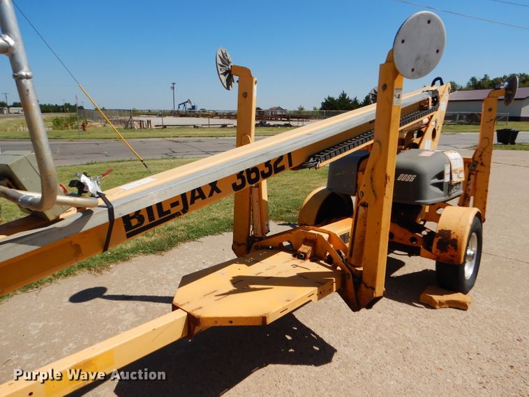 image for item GH9529 2006 Biljax 3632T boom lift