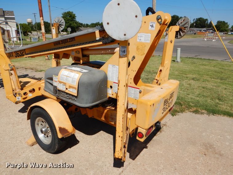 image for item GH9529 2006 Biljax 3632T boom lift