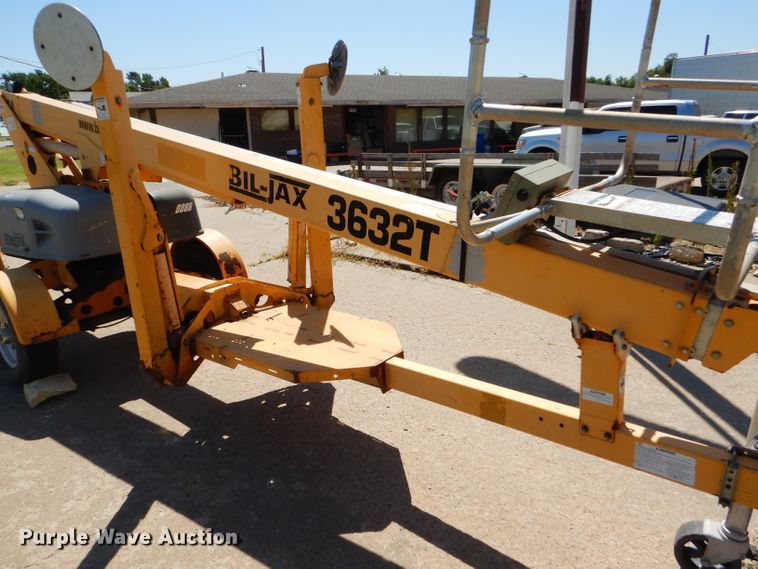 image for item GH9529 2006 Biljax 3632T boom lift